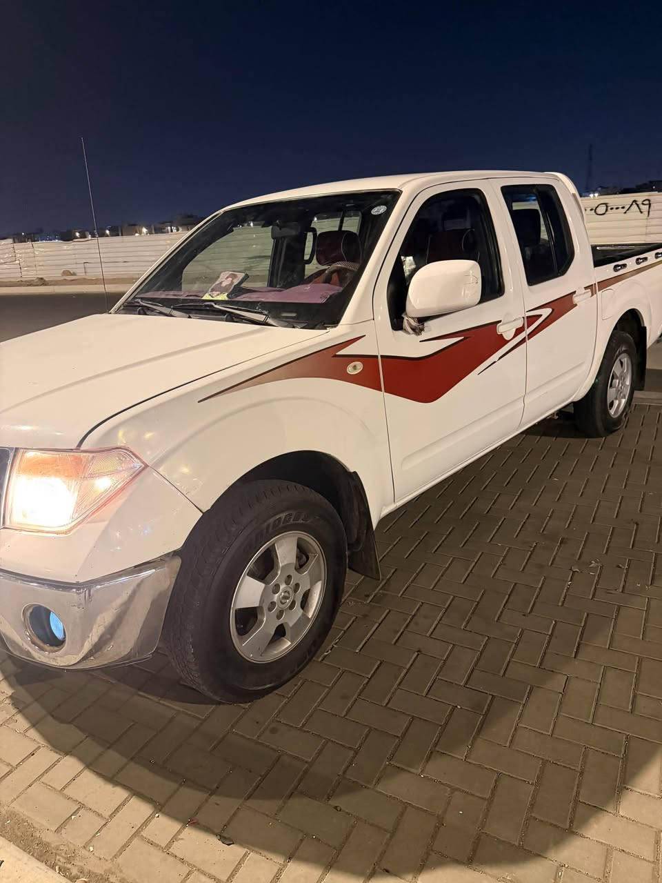 مكلف بنشر نيفاره مديل ٢٠١٤ بيه بنيد مبدل وبارد بالمدكر الخلفي ماشيه ١١٥ محرك كير تبريد كفاله السعر ١١٠ وبيه مجال الاستفسار على الرقم
 ‭***********‬ البصرة, العراق
