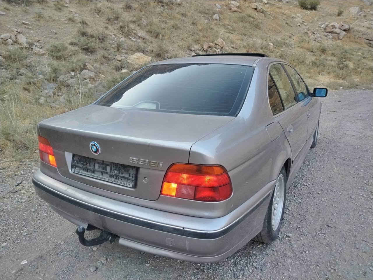 بي ام • ١٩٩٨ • ٥٢٨٠٠٠ كم