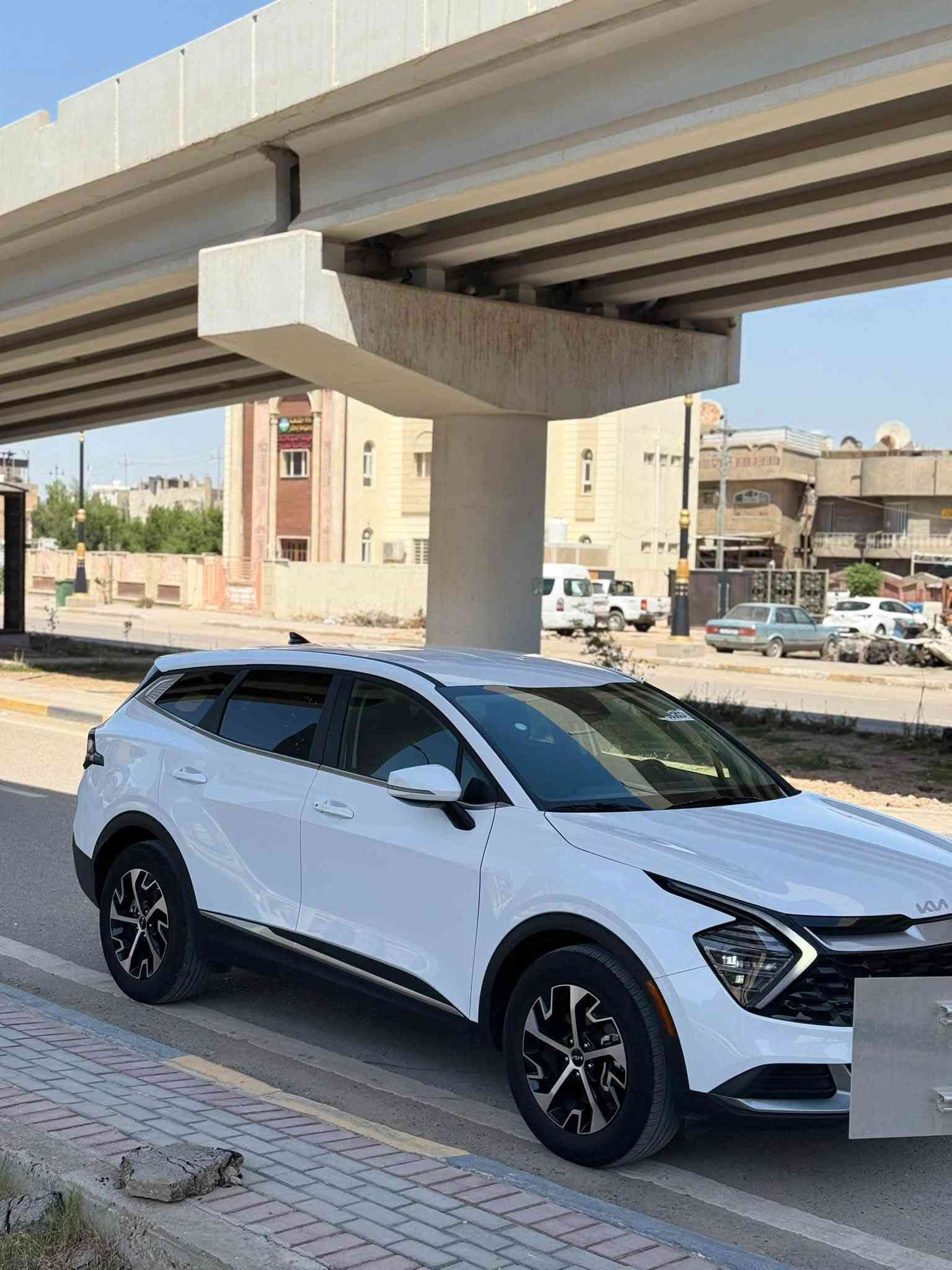 السلام عليكم سبورتج وارد امريكي موديل 2024 موصفات فول عدا بنرواما حادث جانبي بيبان مبدله وربع جاملغ بدون ارباك فقط برده پجم كبس منفسه بسمي مكاني حله شارع 60—— ***********
