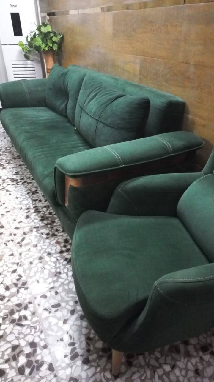 السلام عليكم من رخصه الادمن عندي تخم قنفات للبيع *********** واتساب
