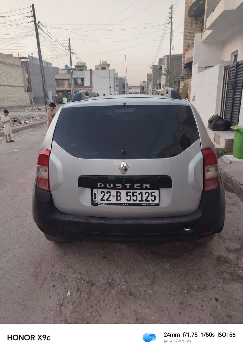 رينو داستر ٢٠١٧ رقم اربيل بيه بارد ٣ قطع وتبديل باب صندوق السياره حلوه بيه شويه نواقص سعره ٧٥ ورقه وبيه مجال  للاستفسار *********** بعد الساعه ٣ متواجد واتس اب
