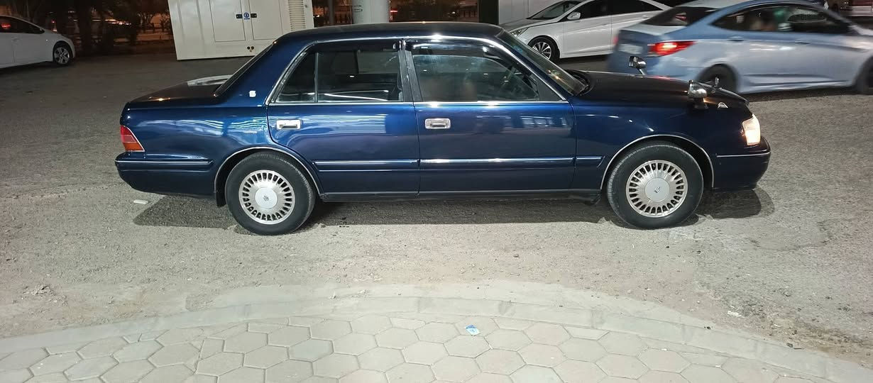 راس الثور مديل ٩٨ تكم رقم النبار دولي 
شرط تحويل والاصوليات محرك ٣٠٠٠ فيشتين المرقوب 
كير اومحرك شرط حداده جديده تخم تاير جديد سياره جاهزه من كلشي شرط نظافه ملاحظه تبريد عاطل الكمبريسر مكفوله من اي ذنب سياره سعر ٩٨ ورقه مكان سياره قضاء الشنافيه بيع بدون مراوس ***********
