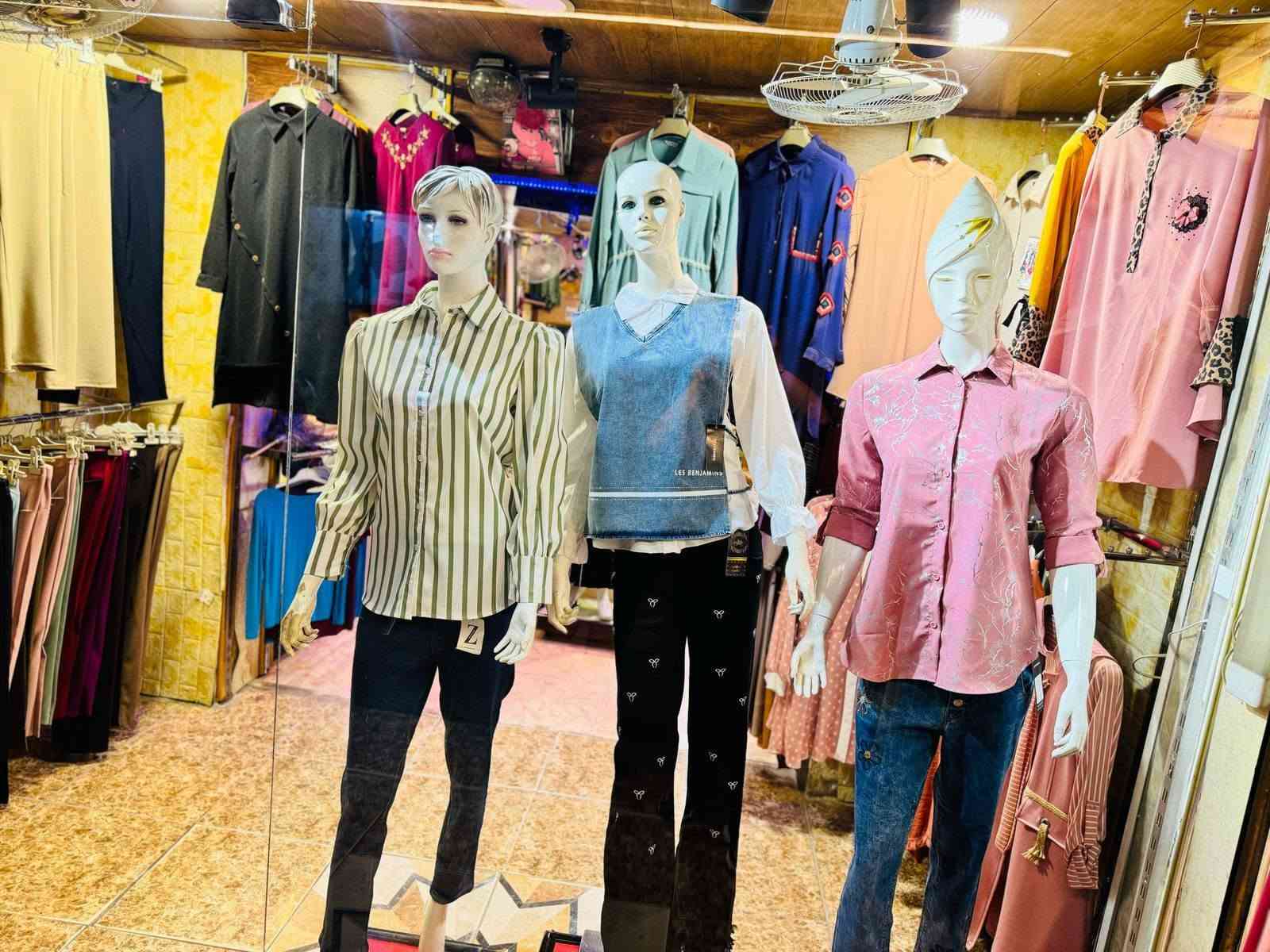 محل ملابس نسائي • بعقوبة سوق حي معلمين • موقع تجاري