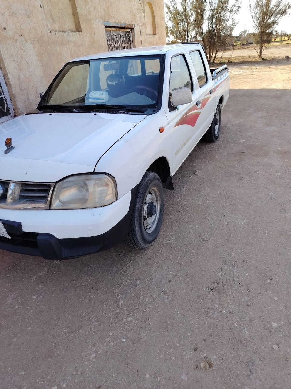 سيارة لبيع مكفولة كفالة عامه من الضرب بيه برفع الأخير مال البدي مشره الضربه المكان الديوانية الحمزة الشرقي رقم بغداد بسمي تحويل ثاني يوم للتواصل على الأرقام التالي ***********الرقم ثاني *********** انتصال واتساب السعر 108وبيه مجال مديل 2009
