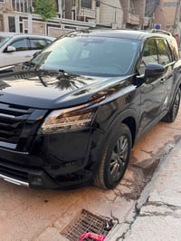 باثفايندر • ٢٠٢٤ • بدون صبغ