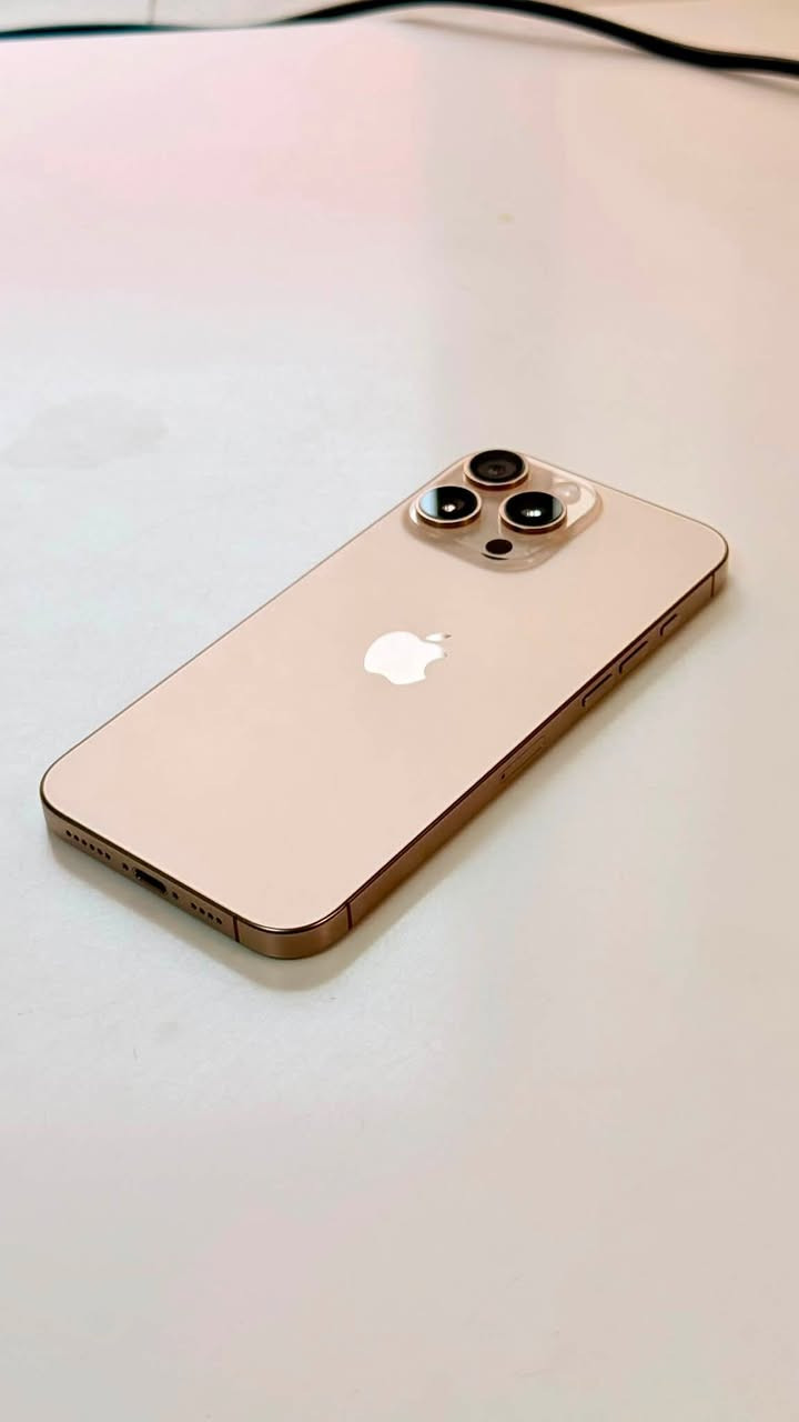 📱 للبيع: آيفون 16 برو ماكس (iPhone 16 Pro Max) 🔥✨
الجهاز أخو الجديد ونظيف جداً 100% ✨، استخدام بسيط ومحافظ عليه بالكامل ✅.
🛡️ الميزة الأهم: الجهاز لا يزال تحت ضمان ماستر! 👌🛡️
المواصفات:
 💾 الذاكرة: 256 جيجابايت
 🔋 نسبة البطارية: 100% 🔋⚡ (عدد دورات الشحن 185 فقط)
 🎨 اللون: صحراوي / Desert Titanium
 ✨ الحالة: نظيف جداً 💎 وبدون أي مشاكل أو تصليح 🛠️🚯
💵 السعر: 1,550,000 دينار عراقي (مليون و550 ألف) 💰💶

📍 الموقع: [الفلوجة] 🌍
📩 للتواصل والاستفسار، يرجى المراسلة على الخاص
 أو الاتصال على الرقم: [ *********** ] 📞📲
