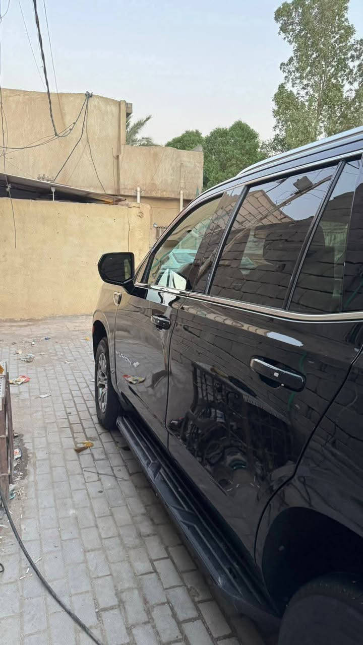 يوكن 2021 خليجيه وكاله ميروان
بيها بارد بالمدكر الكدام 4 اصابع 
وبيها طخه مامصلحه على وضعها بالمدكر الخلفي
سياره فول عدى الفتحة ثلاجه رادار كامرات معروفه مواصفات SLT محدث بجم دنلي 
كير مكينه كفاله من الفتح 
تبريد حداديه كله بشرط 
رقم اربيل 
سياره سعرها 410 وبيها مجال للشراي 
مكان السياره بصره

***********

