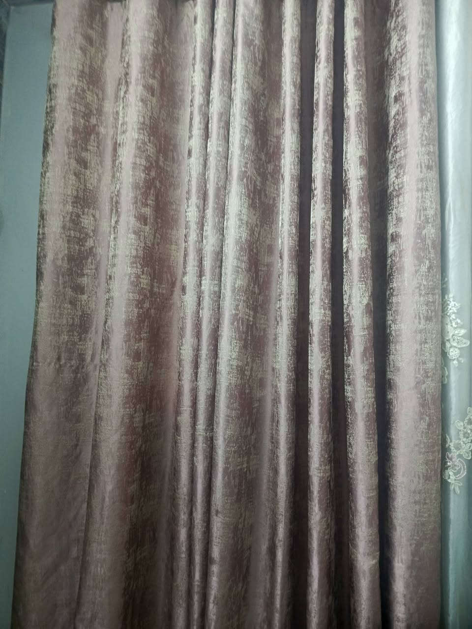 نص تخم قنفات نظيف مع طبله السعر ٣٠٠ بيه مجال مع برده المكان الحريه
