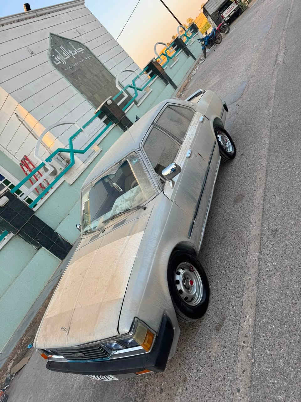 كرونا موديل 81 سياره فول فول تخم تاير جدد تبريد ثلج سياره حيل صارف عليها ***********
