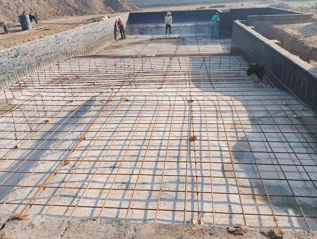 اعمال شركة النورس في قضاء العزيزية مسبح ذات قياس 10×25 ارتفاع من متر الى175 
نوفر تواصل يوميا لمراحل العمل 
نوفر صيانة و تاهيل و تطوير المسابح القديم
انت تقرر و نحن نعمل 
***********
***********
***********
