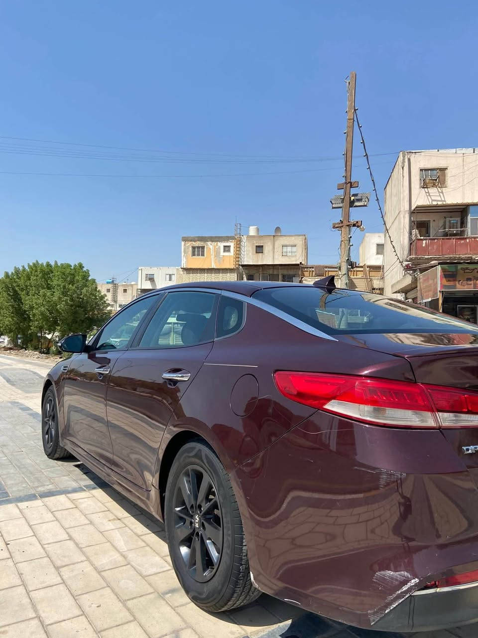 السلام عليكم اخواتي
للبيع كيا اوبتما 2017 امريكي 
حادثها خلفي 3 قطع صبغ جاملغ خلفي وجنطة وبنيد
صور الحادث منشوره وية الصور حتى ماتعبك 
بغداد بسمي ثاني يوم احولك 
ماشية 120ميل
لون كرزي
محرك 2400 GDI خير من الله ترايك للبصرة 
صدر قبل 3 اشهر سويتلة ادامة
عليها ادامة كامله من دعامية للدعامية
باتري جديد 
تايرات نضيفات 
كهربائيات كلها شغالة 
سيرفس مامشتغل 
موصفاتها معروفة fe
شاشة جبيرة تدعم كار بلي
تحكم ستيرن جهتين
مانع تزلق 
السيارة نضيفة وبلعافية على الياخذها
مكانها الدورة 
والسعر 115 وبيها مجال 
***********
