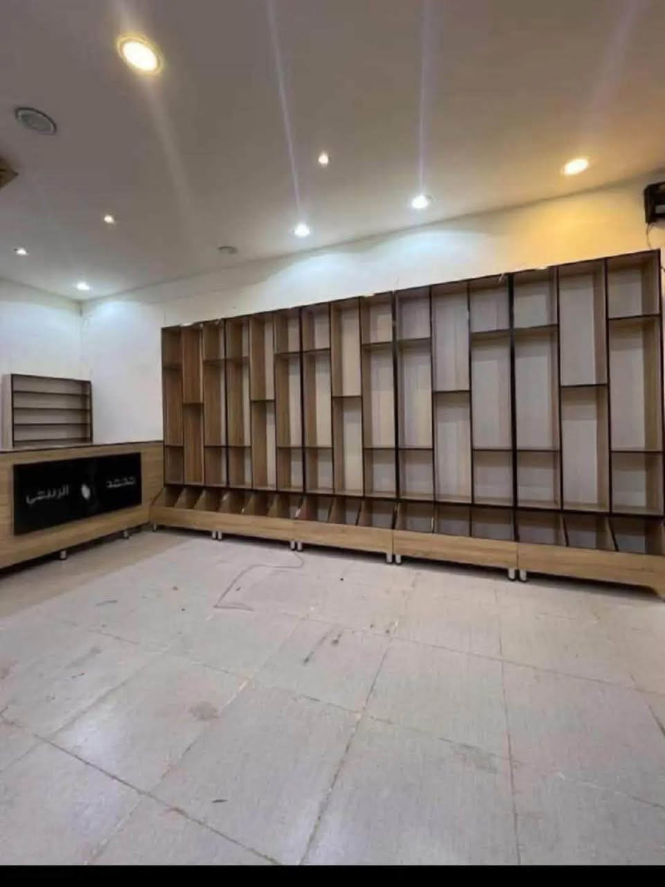 فاترينات • ديكور محل • حسب المقاس