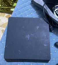 بلي 4 • ٥٠٠ جيجا • ٤ جويستكات