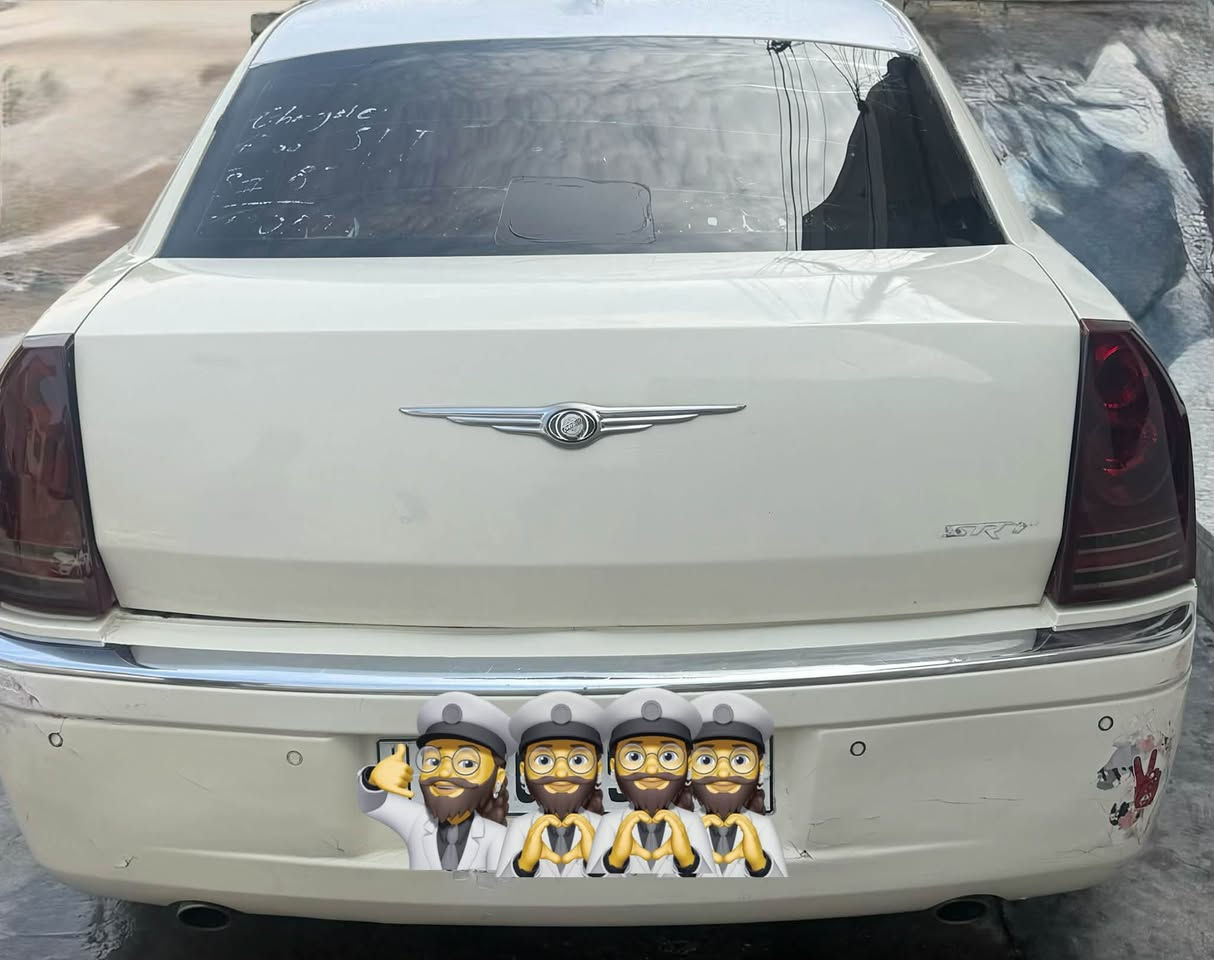 اوباما ٢٠١٠ • محرك هيمي • كشنات جلد