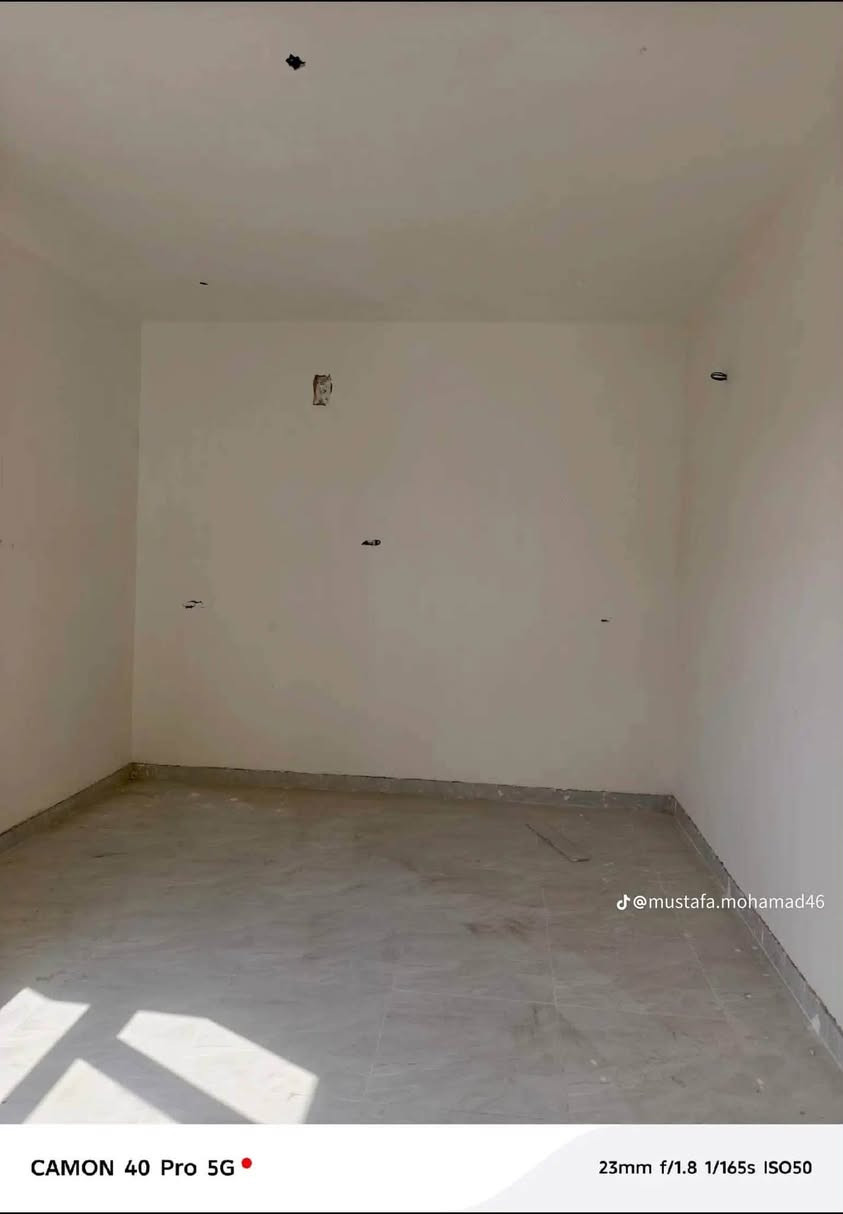 🏠 / للبيع البيت مساحته 100 مربعه طابو زراعي سند 25
              
‎          الواجهيه 10.        والنزال10✅
                   

🧱 (بناء نظيف وحديث  درجه اوله ) 

الطابق الاول/ مطبخ .  . هول .غرفه .وصاله مجمع صحيات داخليه وخارجيه  

🌏 الموقع /محيزم شارع 80 بل فرع لحوم الأخوين  

 للأستفسار أكثر مراجعة مكتب 
شركة المدار للاستثمار والمقاولات العامة للمقاولات العامه والتصاميم الهندسية شارع 80.. قرب اسماك الشجيري مقابل أستدارة   
 ***********متوفر واتساب
***********

نص مكتوب في الصور:
- CAMON 40 Pro 5G 23mm f/1.8 1/359s ISO50 @mustafa.mohamad46
- @mustafa.mohamad46 CAMON 40 Pro 5G 23mm f/1.8 1/50s ISO458
- @mustafa.mohamad46 CAMON 40 Pro 5G 23mm f/1.8 1/151s ISO50
- @mustafa.mohamad46 CAMON 40 Pro 5G 23mm f/1.8 1/232s ISO50
- @mustafa.mohamad46 CAMON 40 Pro 5G 23mm f/1.8 1/165s ISO50
- @mustafa.mohamad46 CAMON 40 Pro 5G 23mm f/1.8 1/100s ISO105
- @mustafa.mohamad46 CAMON 40 Pro 5G 23mm f/1.8 1/50s ISO275
- @mustafa.mohamad46 CAMON 40 Pro 5G 23mm f/1.8 1/100s ISO133