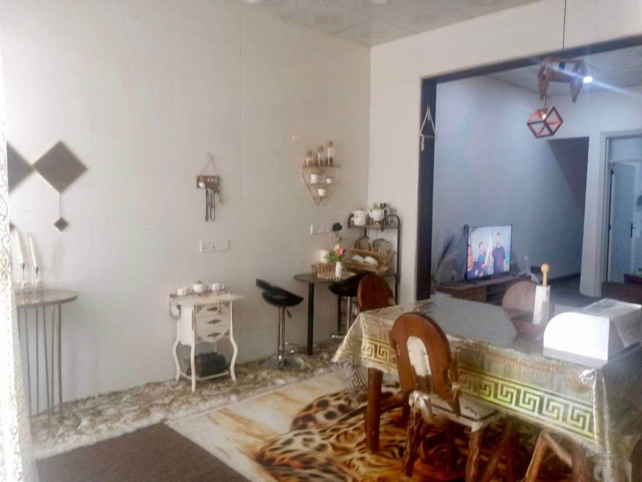 للبيع بيت رقم بلدية زراعي مضمون 120 متر طابق و نص 
اربيل _طريق المصيف _خلف المدينة المائية 
 
2غرفة نوم 
3حمامات 2 داخلي 1خارجي 
مطبخ بارد _حار 
صالة 
كراج 

السعر 2 دفترين و 90 ورقة
يسجل باسم حامل الجنسية العراقية من اي محافظة 

للاستفسار الاتصال واتساب 
***********
كورك 
***********
