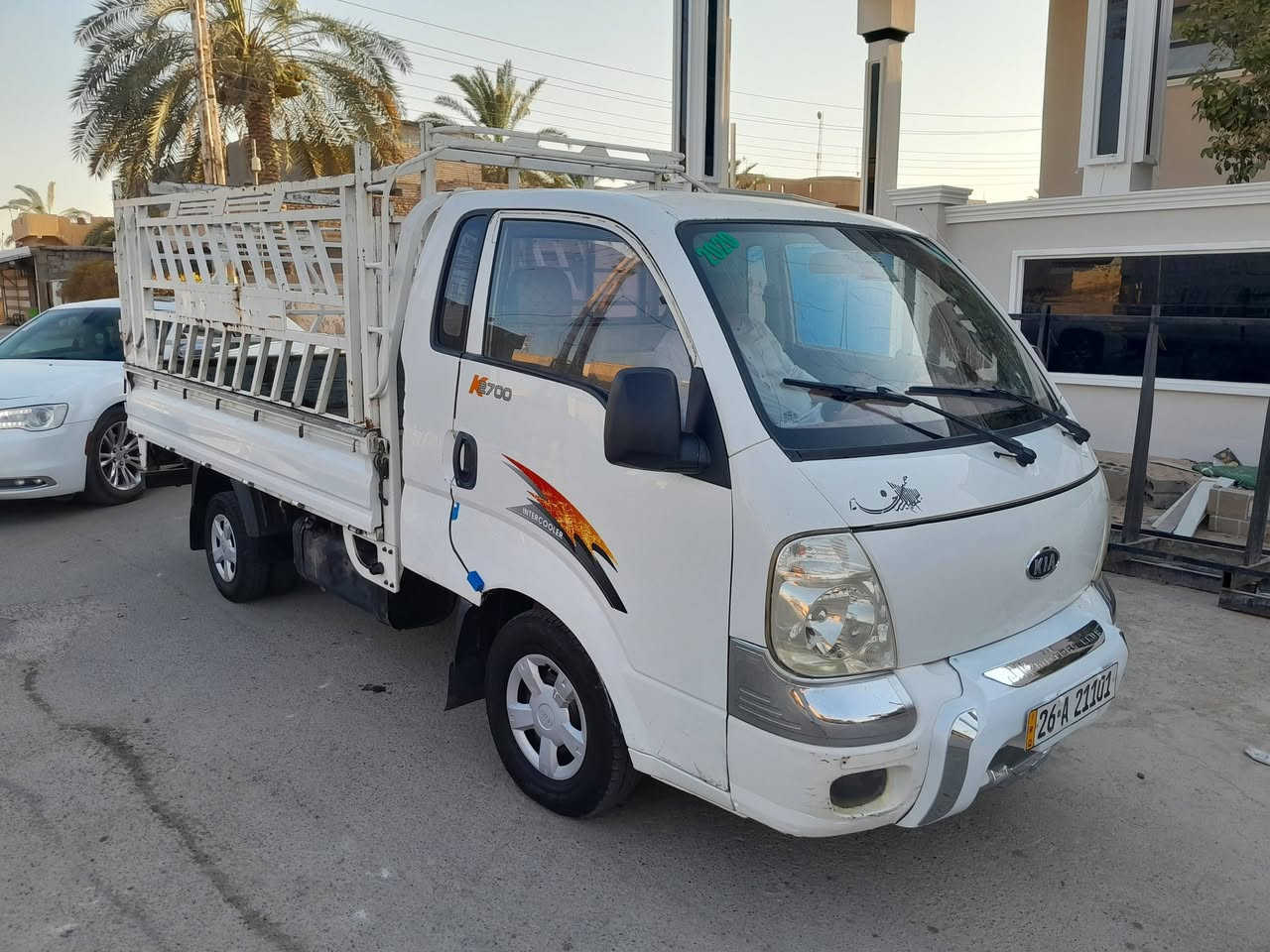 اخوان للبيع كيه عموشه موديل ٢٠١٠ رقم صلاح الدين انكليزي سياره جاهزه مابيه نقص كير ومحرك واكسل خير من الله العنوان بغداد الطارميه الشراي يتصل *********** # ***********

