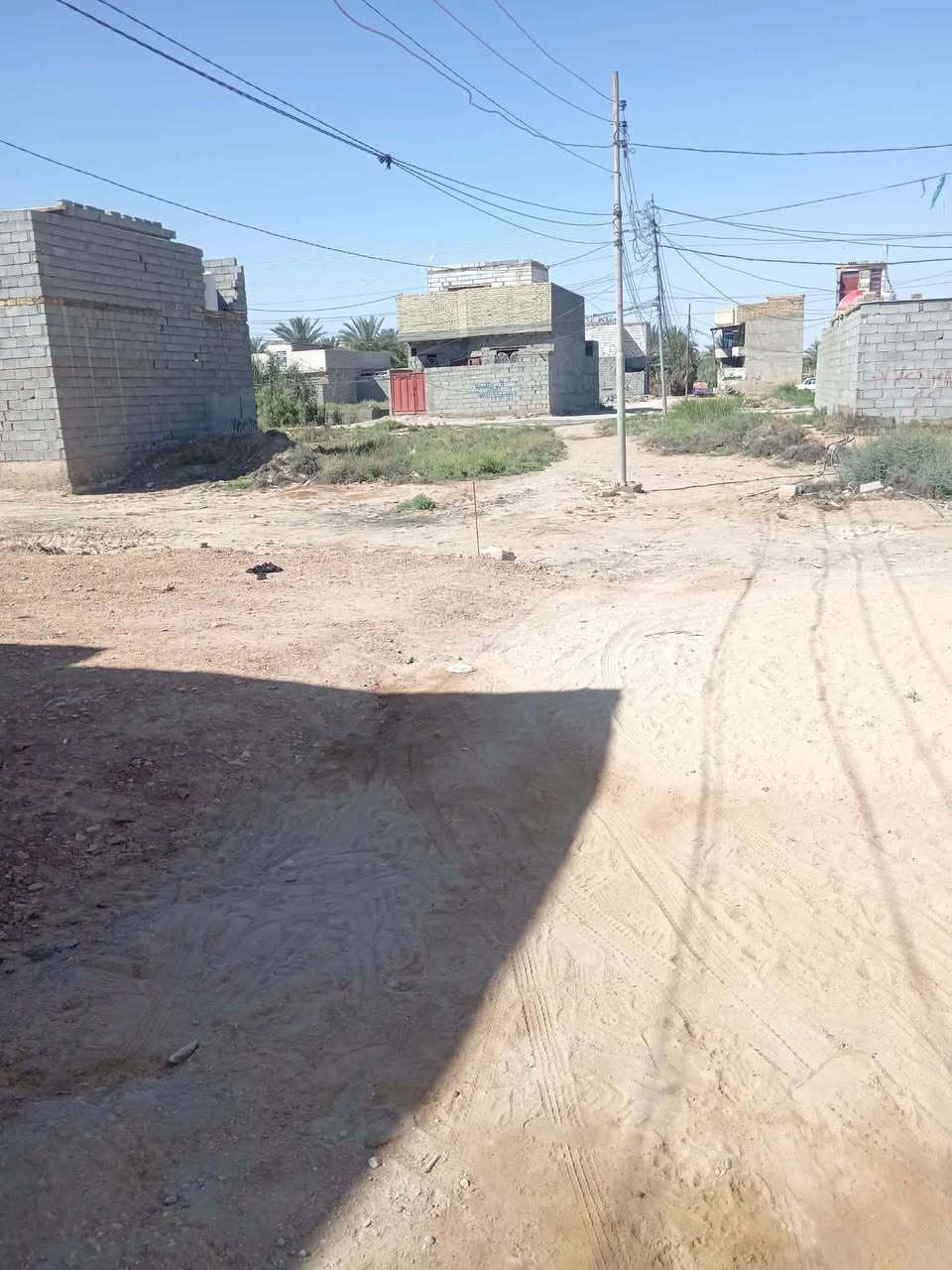قطعه للبيع السعر مناسب بالرشديه 100م ومستعجل 
وجها 8ونص قرار محكمه من صاحب الأرض مباشر
***********
