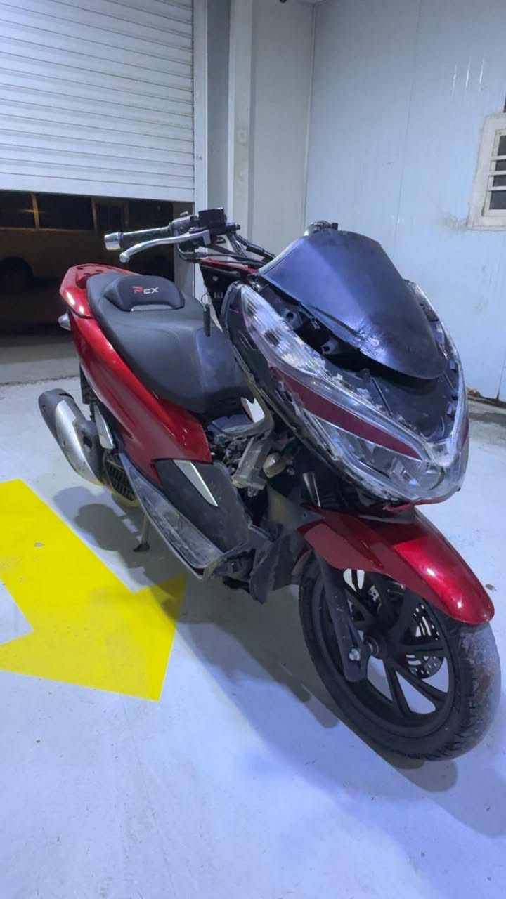 هوندا PCX • اسكوتر