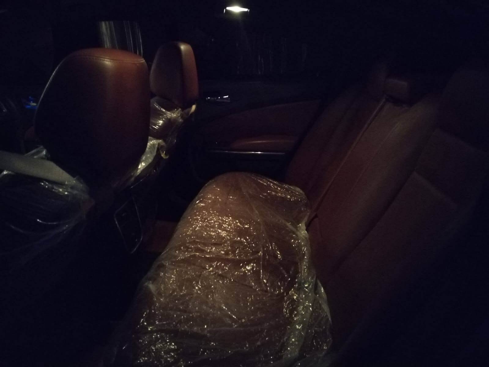 السلام عليكم للبيع جارجر 14 ادوات متومه مضبوط مكينه 3600 كير طياره تبريد ثلج صدر جديد كهربائيات كله شغاله جاهزه مجهزه ملاحضه السياره دخول جديد السعر 55 وبيه مجال للطيبين المكان واسط ***********
