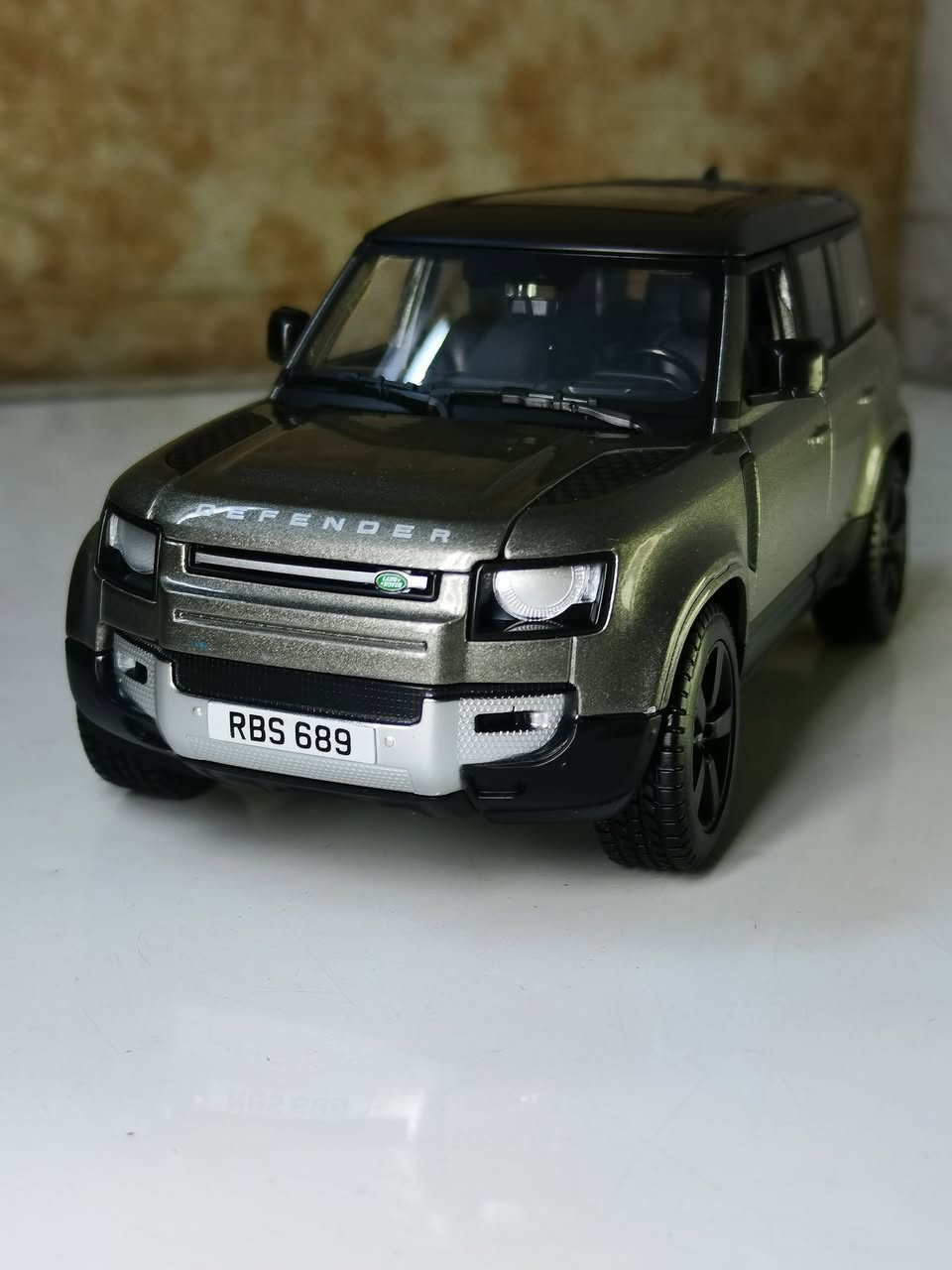 Land Rover Defender 110
لون نفطي مميز
حجم 1:24
إنتاج شركة بوراكو الإيطالية
السعر ٢٥ الف
للتواصل واتساب *********** 📲

تابعونا على الانستكرام @luctury_store

#عالم_المصغرات_والمجسمات #tsar_store #diecast #لاندروفر #فخامة #دفندر #land_rover #defender #110 #bburago
