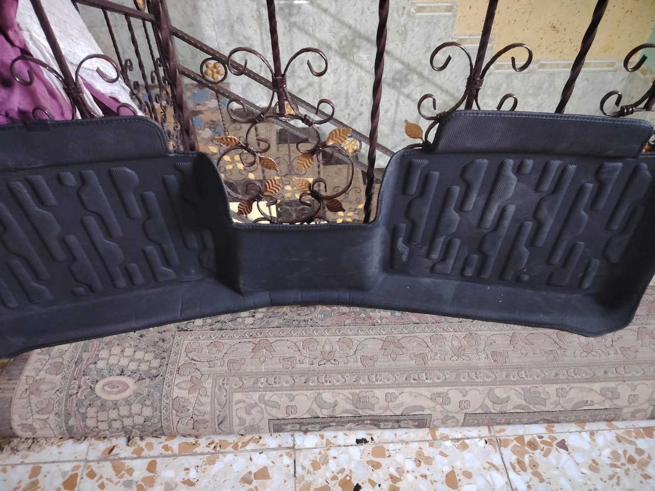 السلام عليكم شباب انشاءالله بخير عندي شاحنه او ارضيات بي واي دي للبيع كلهن ب٧٥
او هذة رقمي ***********

