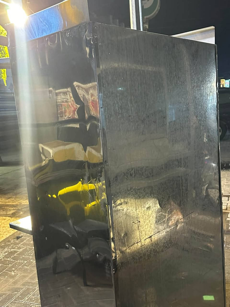 جنبر چاي للبيع كامل طباخ وسماور. ممشتغل دقيقه وحده وممصوب بي استكان جاي   250 الف وبي مجال 

عنواني البياع الشرطه الخامسه ***********
