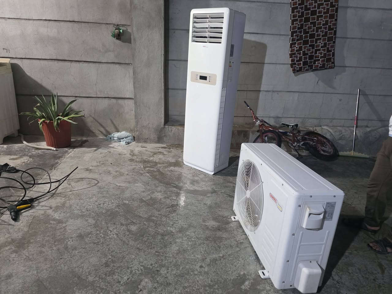 السلام عليكم أخوان سبليت كنتوري مكلف بالنشر السعر 500 مجال جدا بيها الاتصال *********** شغال كامل
