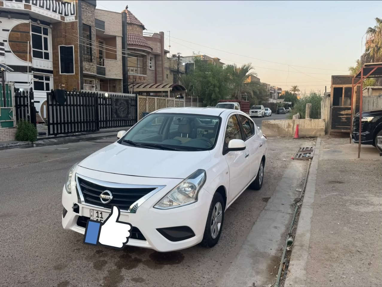 السلام عليكم 
نيسان سني هندي بليتة الزركة موديل ٢٠١٨
مكفولة بدون صبغ 
سيارة جديدة كلش ماشية ١٤٥ 
تبريد ثلج
كير مكينة مكفولات
صدر كامل جديد
تخم تاير 
دوشمة ارضية جلد
كبات بلادية
رقم انكليزي
سيارة جديدة ما بيها نواقص ابد 
عارضها ب ٩٤$ بيها مجال بسيط حك الجية
مكاني / الامن العامة قرب افران الزيتون
هـ / ***********
