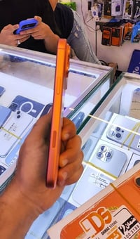آيفون ١٧ برو ماكس • ٥١٢ جيجا • شاشة مبدلة