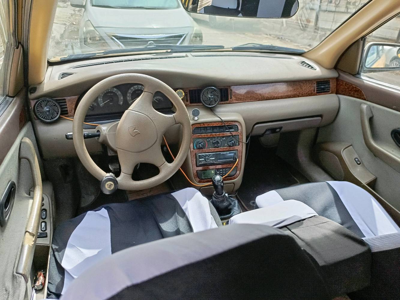 سمند ٢٠١٢ بحالة ممتازة حدادة صدر جديد تخم تايرات كومهو ياباني تبريد ماشاء الله حماوة ربع واقل طخة بسيطة من الچاملغ الايمن سنوية ٢٠٢٧  وخير من الله والسعر ٣٢ ورقة تحويل مباشر سنوية باسمي اسكن بغداد