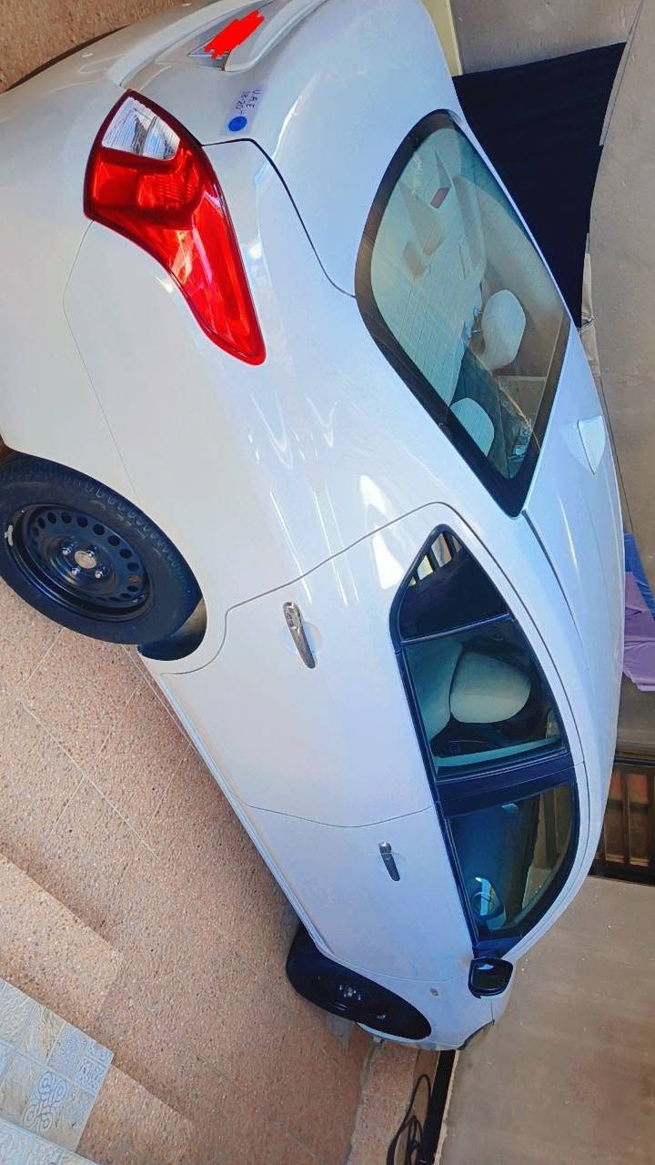 نيسان صني هندي مديل 24 بليته زرقه ترقيم جديد سنويه لغايه 31 سياره مكفوله من الضربه كفاله كير ومحرك بيها قطعتين صبغ فقط بدون دواخل ماشيه 21 الف رقم اربيل بأسم شركه السياره جاهزه السعر 117 مكاني بصره تنومه الشراي يتصل ***********
