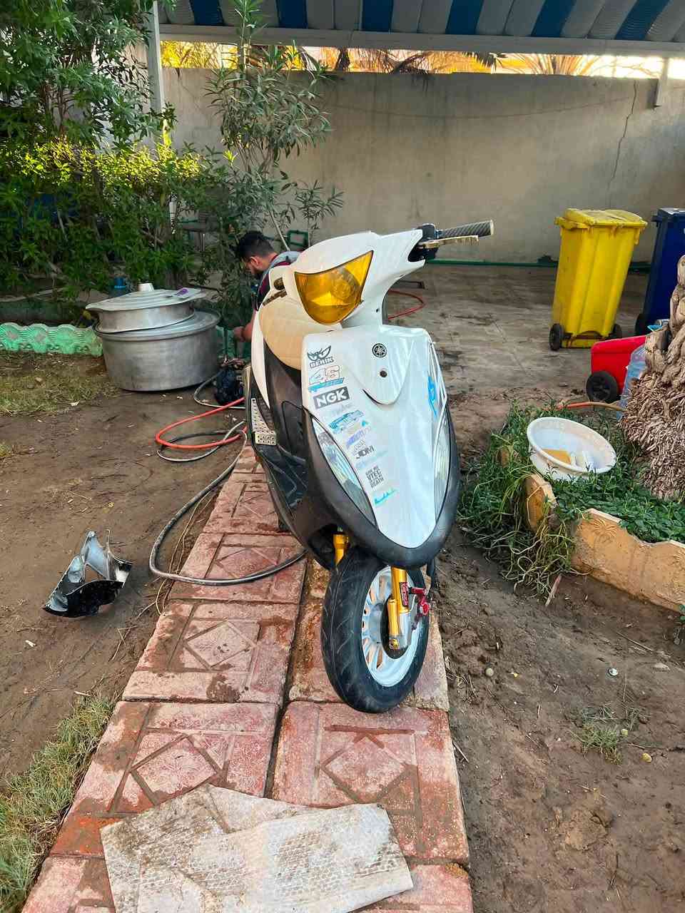 ماكس عدله ب600 بيها مجال
الدراجه 125 cc كامله من كلشي برغي نقص ما بها كامله من كلشي نكره سلف و سلف بلادي 

مزوده 
كزوز ستيل 
كلچ رياضي 
الدراجه مجفته

السعر:600 و بيها مجال 
التواصل: ***********
