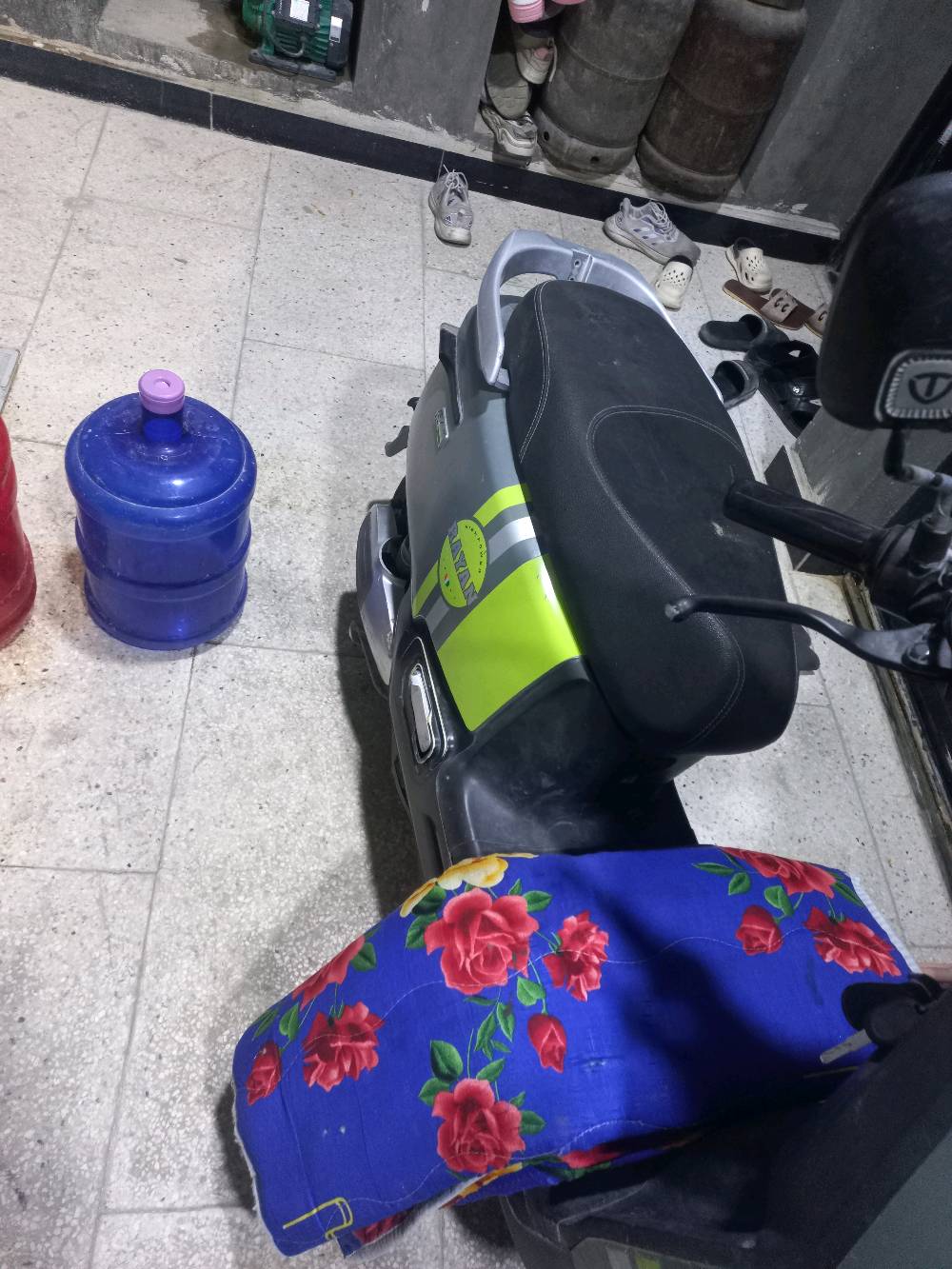 بغداد العبيدي شارع 20.***********