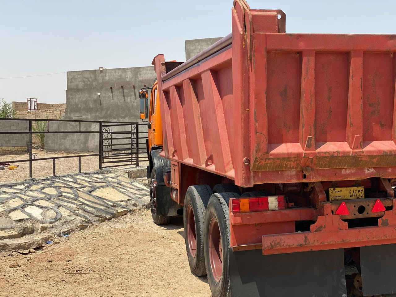 سلام عليكم البي للبيع موديل 81 مكينه 28 كير 130 دور 14 مجموعه نص رباط 24 بوربرن الجبر رقم بغداد صدامي تحويل ثاني يوم سياره جاهزه للعمل للأستفسار *********** غير متواجد على فيس
