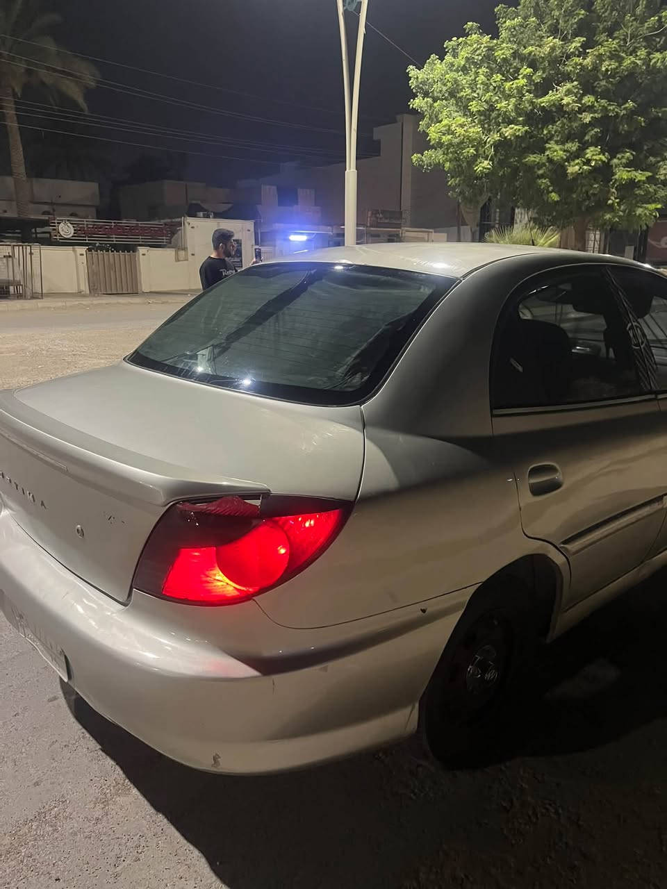 سلام عليكم كيا ريو موديل 2000
كير مكينه شرط  
عليها منضومه زنون 150 w
سستم صوت 
شاشه 
تخم تاير جديد 
السياره يرادلها مشط وبور بريك 
السعر 37 وبيها مجال 
مكاني صلاح الدين سامراء 
للاستفسار 
***********
***********
مامتواجد عل نت
