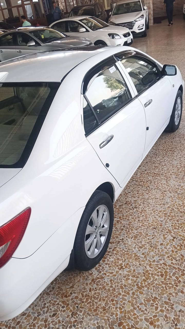 بي واي دي f3فوووول توماتيك موديل 2013
محرك كير شرط بدون. صبغ وبدون. ضررر على وضع الشركه 
تبريد ثلج كشنات جلد رقم نينوى الماني 
السعر 73ومجال 
للاستفسار ‏‪***********‬‏
