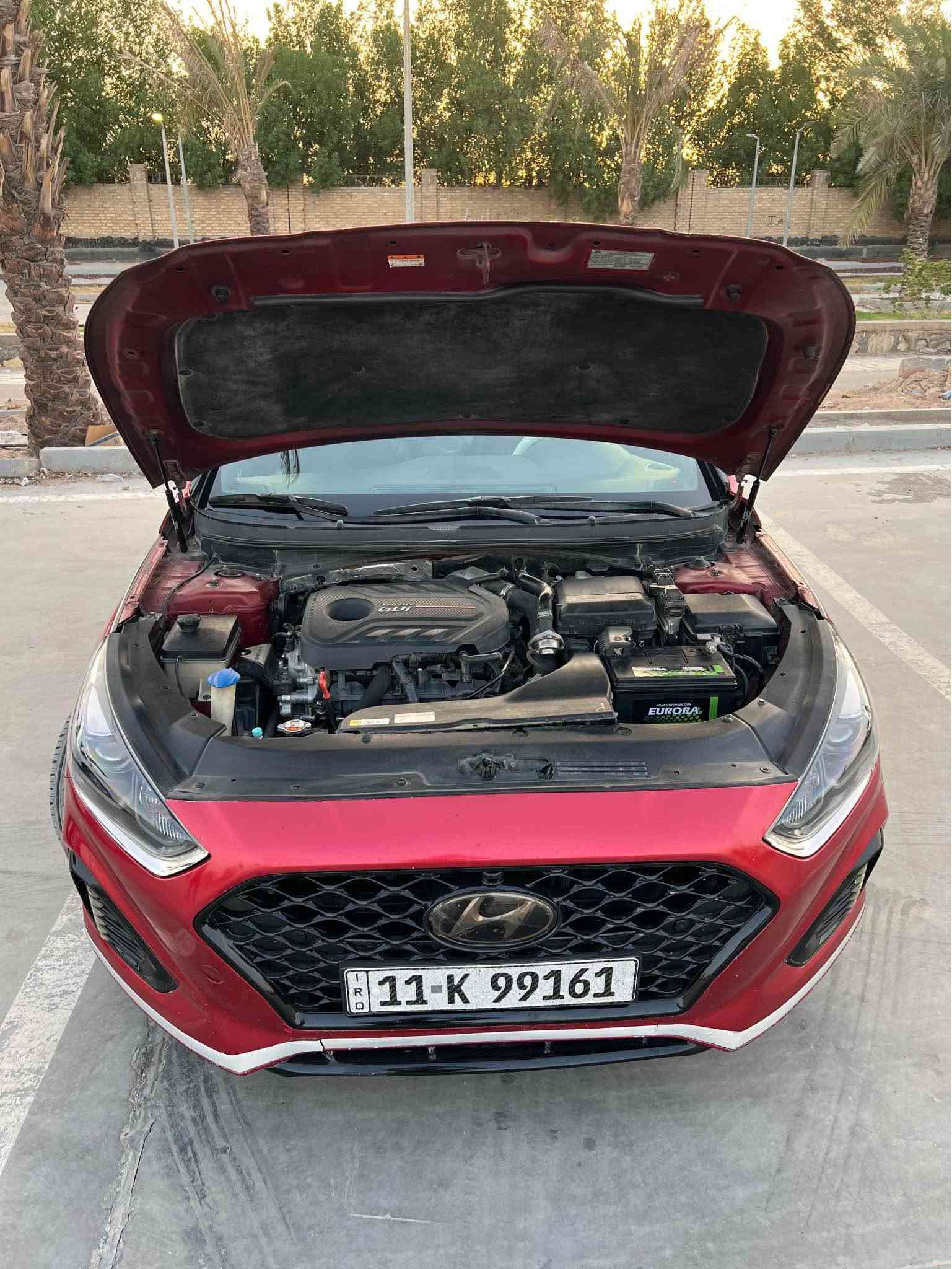 سوناتا 2018 Hyundai Sonata, Limited
السيارة limited يعني أعلى فئة بالسوناتا
💠 
وارد امريكي 

💠حادثها :جاملغ و بنيد باقي كفاله 
يرباك دركه 

🔷مواصفات مفولة: ✅
1رادار امامي. رادار خلفي. رادار جانبي
2حساس امامي خلفي 
3)تحديد مسار 
4)بصمه أبواب 
5)بنرواما 
6)جنطه ذكيه
7)تبريد بيانو +تبريد خلفي 
8)بردات خلفيه بلاد 
9)داخل جلد اسود 
10)ذاكره كشن +كشنات كهرباء اثنين 
11)كشن تدفئه + تبريد 
12)ستيرن تدفئه حرف D+شفتات 
13)اتتو هولد 
14)سايد بريك بصمه 
15)شاحن واير ليس 
16)2000تيربو 
17)انضمه قياده sport.,normal,eco 
18)يدات نيكل
🔸
🔸سياره نظيفة 
💠(للعلم السيارة مبرجة على استقبال البانزين العادي بدون اي دوانز) 💠
مكان سياره :النجف الاشرف
للاستفسار الاتصال
*********** النجف, العراق
