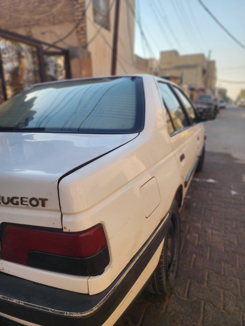 سلام عليكم ٤٠٥ للبيع محرك فرنسي سياره بيها بنيد طاير وباردات بسيطه بدون صبغ وبدون دواخل مكينه وكيير خير من الله حدادايه نص عمر السعر ٣٤ وبيها مجال حق الجيه مكاني نجف لكن شرط المداور وهذا رقمي ***********
