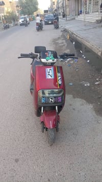 عندي دراجه شحن بيه عطل بصيط واني ما فارغ له شتريته قبل 25يوم ب700وهسه ...