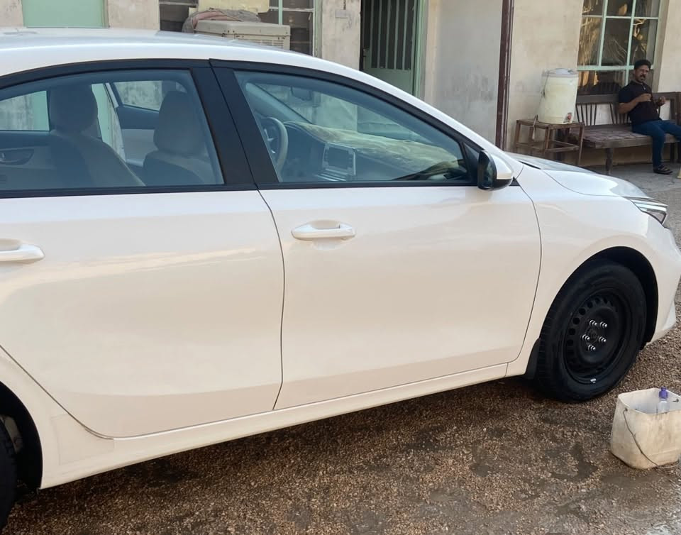 سلام عليكم سيراتو 24 محرك 2000ماشيه 25000 بيه بارد شخط بين البابين ومكحل موضح بالصور سعر 162 وبيه مجال بسيط فقط الأتصال *********** مكاني  نجف

