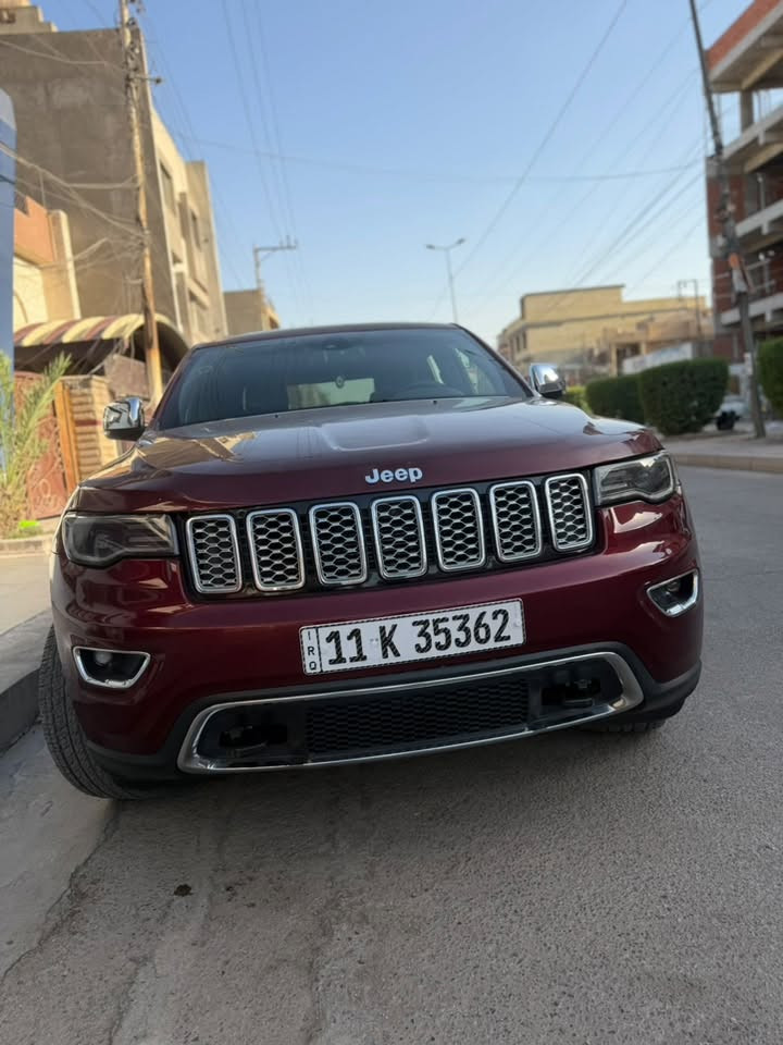 للبيع جيب ٢٠١٤ محدثه ٢٠ صبغ عام حادثها فقط بنيد ودعاميه والباقي جراد فقط مكفوله من الكص والشاصي واللغوده لمتد حاليا بها جراد بكصة القماره والبنيد فول الفول  مكاني بغداد الدوره السعر 14700$ يعني ١٤٧ ورقه وبيها مجال بسيط جدا جدا اللي متفيده انشالله الله يرزقه باغاتها 
للاتصال ***********
