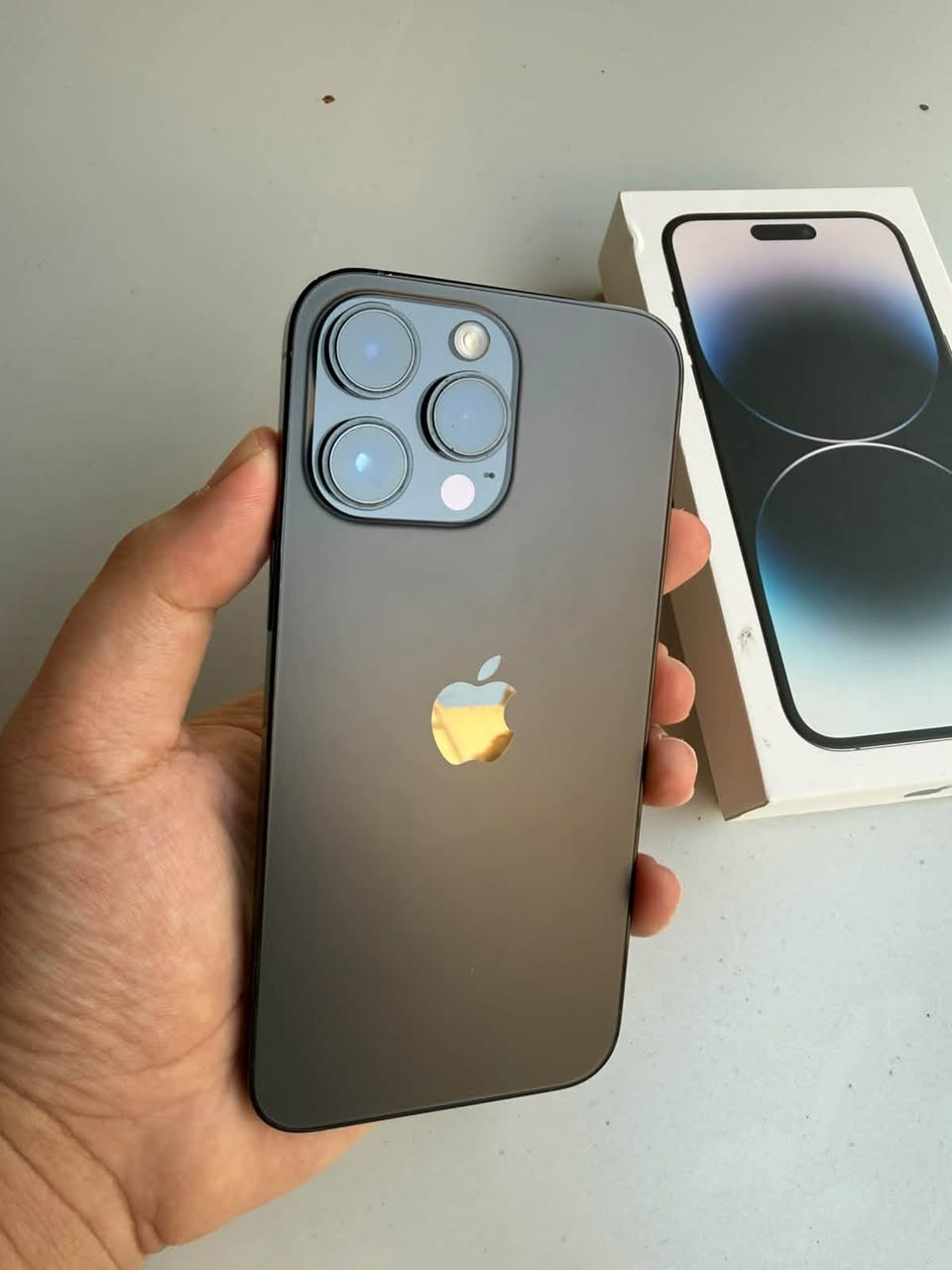 Iphone 14 Pro Max 1TB Black
Battery Life 90%

ايفون 14 برو ماكس شريحة الكترونية اسود 

مساحة الذاكرة 1 تيرا

عمر البطارية 90%

السعر 880 الف 

جهاز لوك ما مفتوح
التواصل وتساب ورقم هاتف وماسنجر 
***********
عنواني الدورة شارع كفاءات الصحة
