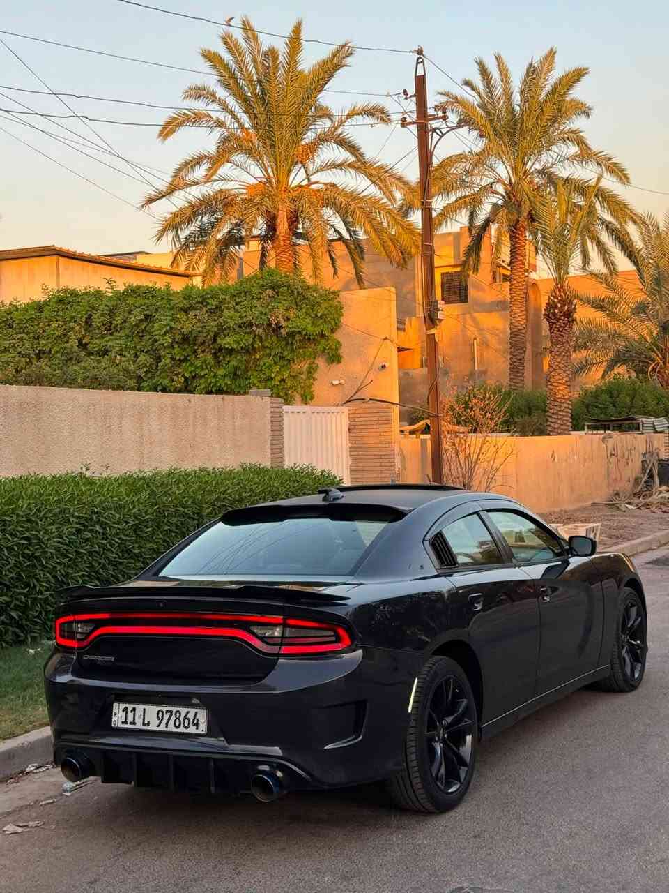 السلام عليكم جارجر 2018 نيلي 💙
بغداد بسمي 1/1 فول مواصفات ل اخير 
رقم بغداد بسمي كير مكينه كفاله عامه 

حادثه فقط جاملغ مصبوغ ول بنيد محدث
وكير مكينه مكفولات وجديدات وبدون اي نقص

سعر 166

مواصفات
فتحه سقف 
تحكم ستيرن جهتين
مكينه 6.  3.6 
تو ويل 2
خزن ميموري 
تدفئه تبريد كشنات
مقاعد خلفيه تدفئه
سماعات الباين
رادارت اماميه خلفيه
فول موافصات بدون نقص

بغداد ***********

