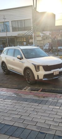 سورينتو 2025 ماشية 24 الف محرك 3500 داتا شو كير ماوس بصمه كامرتين خلفي...