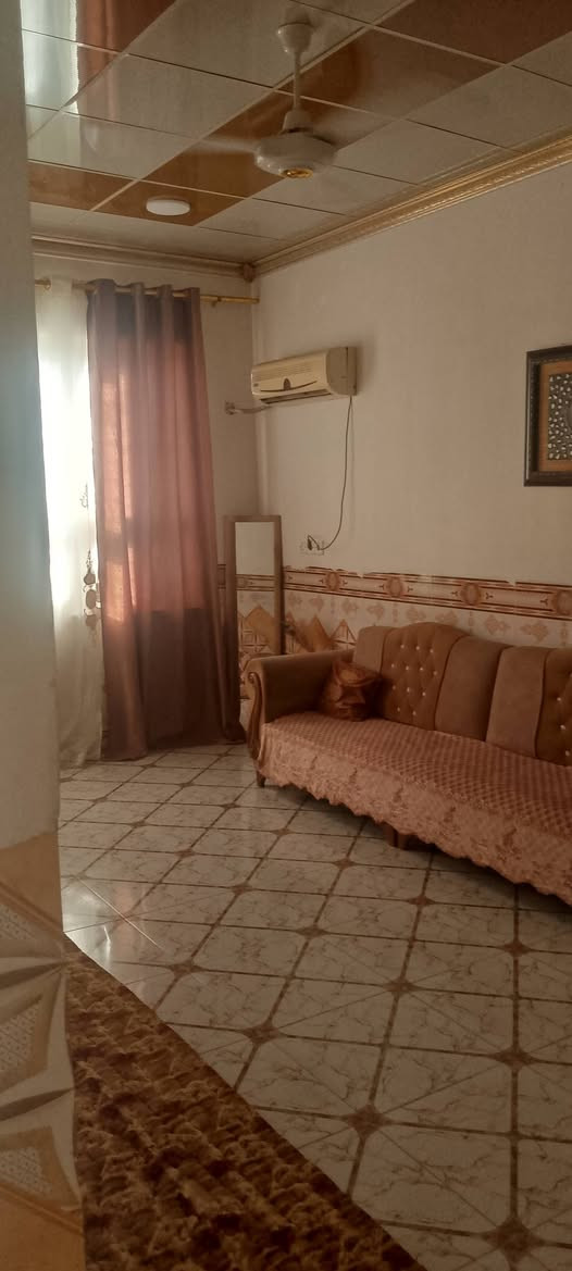 دار للبيع المساحه 150 متر الواجهيه 5 والنزال 30 القادسيه قطعه 500 السعر 78 مليون وبيه مجال ***********
***********
دار للبيع المساحه 150 متر الواجهيه 5 والنزال 30 القادسيه قطعه 500 السعر 78 مليون وبيه مجال ***********
