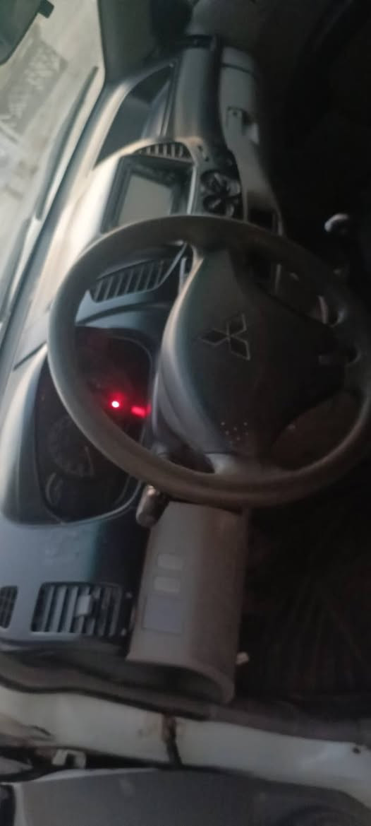 السلام عليكم... وياربي ليلة جمعه مباركه على الجميع .. متسيوبيشي٢٠٠٧ سياره جديده كلش رقم بغداد الجديد بيه مكانات صبغ بسيطه كير محرك تبريد كله جاهز .. السعر ٩٠$ بيه مجال مكاني واسط الزبيديه  ***********/***********

