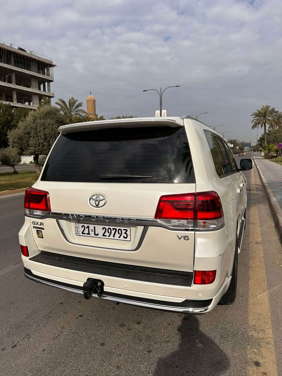 سلام عليكم
سيارة لاندكروزر GXR 2019
رقم سليمانيه ب اسم صاحب السياره نوع السياره بريم اصل معروفه مواصفات البريم فول مواصفات 
سيارة نظيفة كلش بمعنى الكلمة تجي تشوف بعينك سيارة بل واقع تخبل نصبتة كلش حلوة ونظيفة 
كفاله عامه من الضربه سياره استخدام شخصي ماشيه 130 الف مكان السيارة 
عنوان سيارة بغداد الشعب 
رقم : ***********
