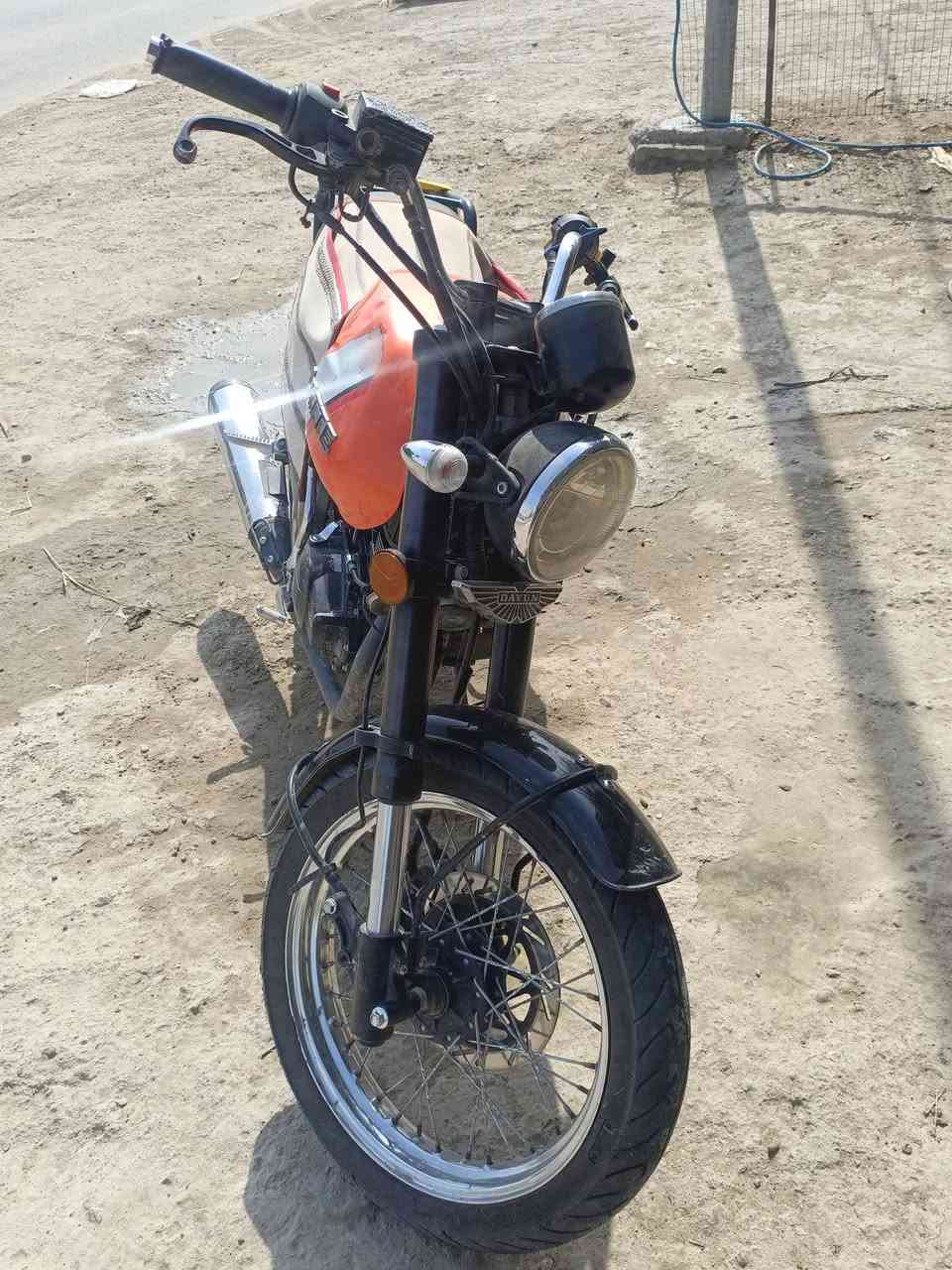 سلام عليكم اخوان بيع مستعجل لايتي  سع ر 1250رقم وسنويه كامل رقم كربلاء اخوان نقصها بس وين امامي بيه عواج ***********ابو ادم
