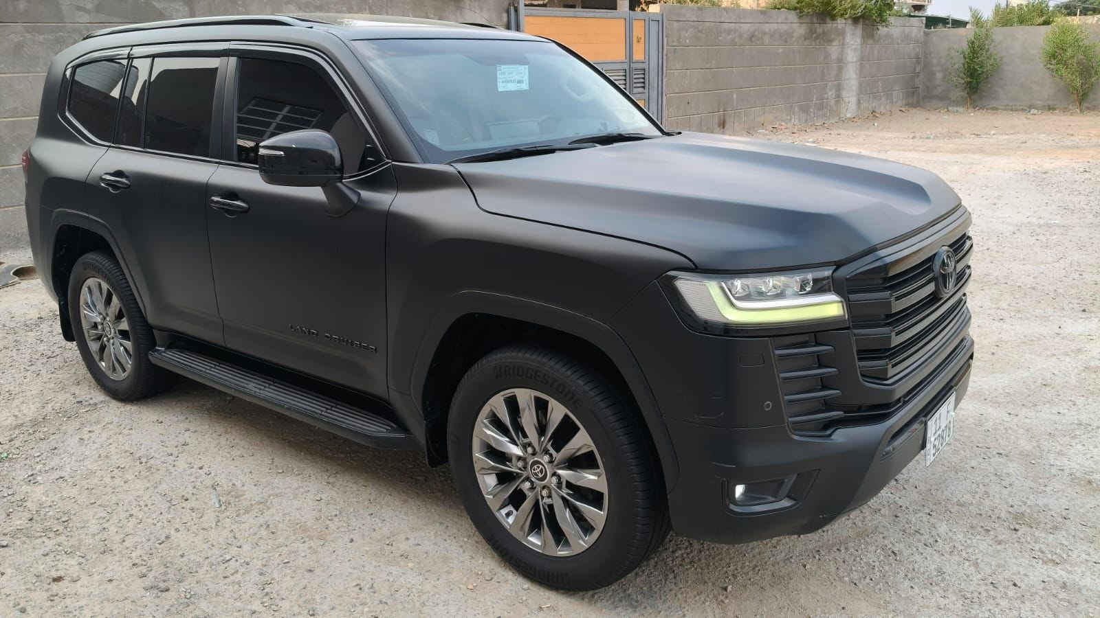 لاندكروز VX • ٢٠٢٢ • ماشيه ٤٤٠٠٠